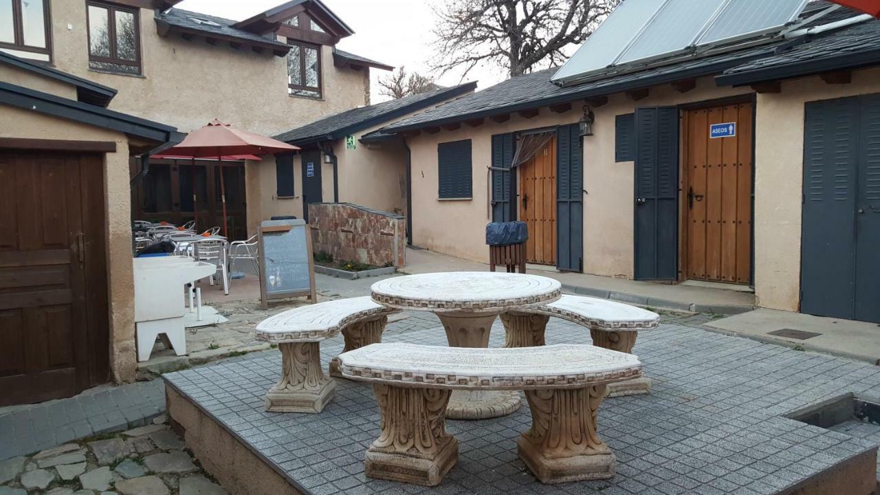 La Posada Del Druida Foncebadon Exterior foto